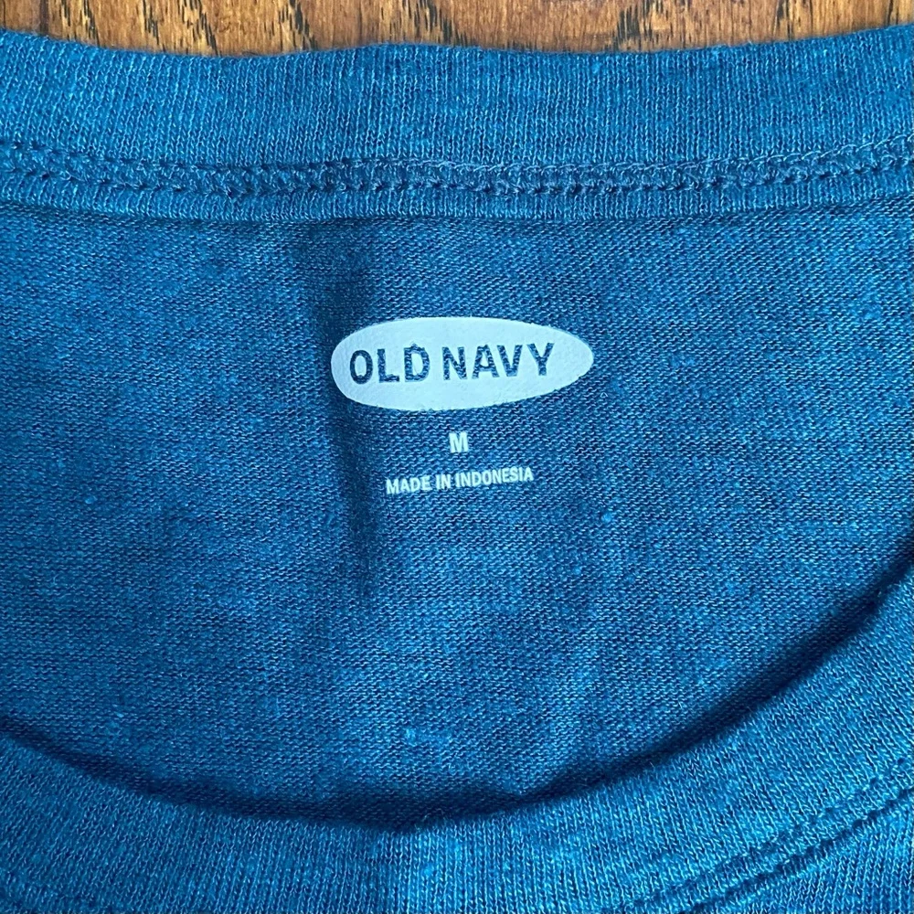 Tank Top - Picture 3 of 4